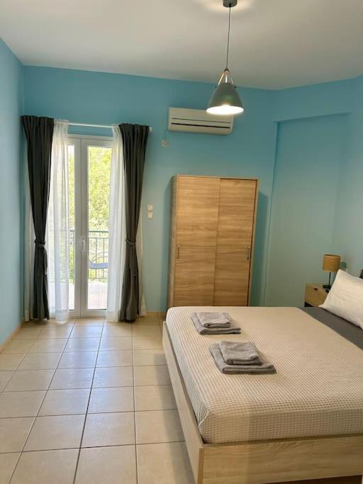 Seaside Escape Apartments - Poseidon Palaiá Fókaia Exterior foto